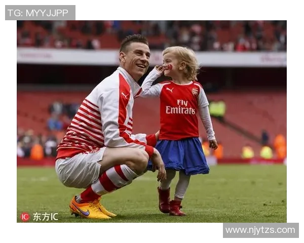 足球明星背后的温暖故事与家庭责任感的完美结合