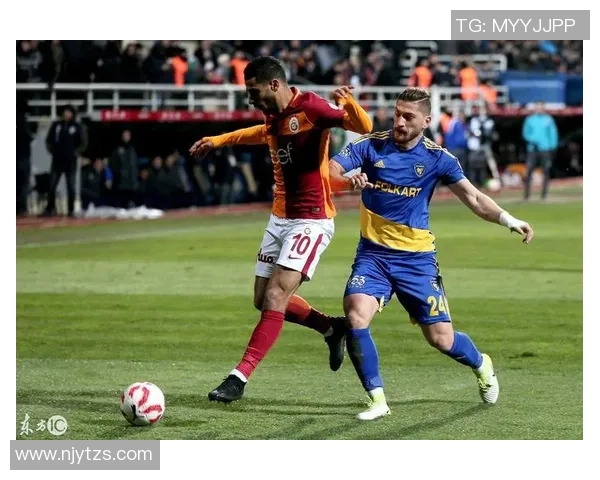 足球明星菲罗的精彩瞬间与魅力风采全景展示