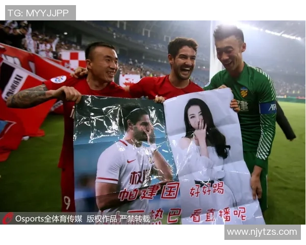 足球明星街头炫技视频引发热议球迷疯狂点赞与讨论